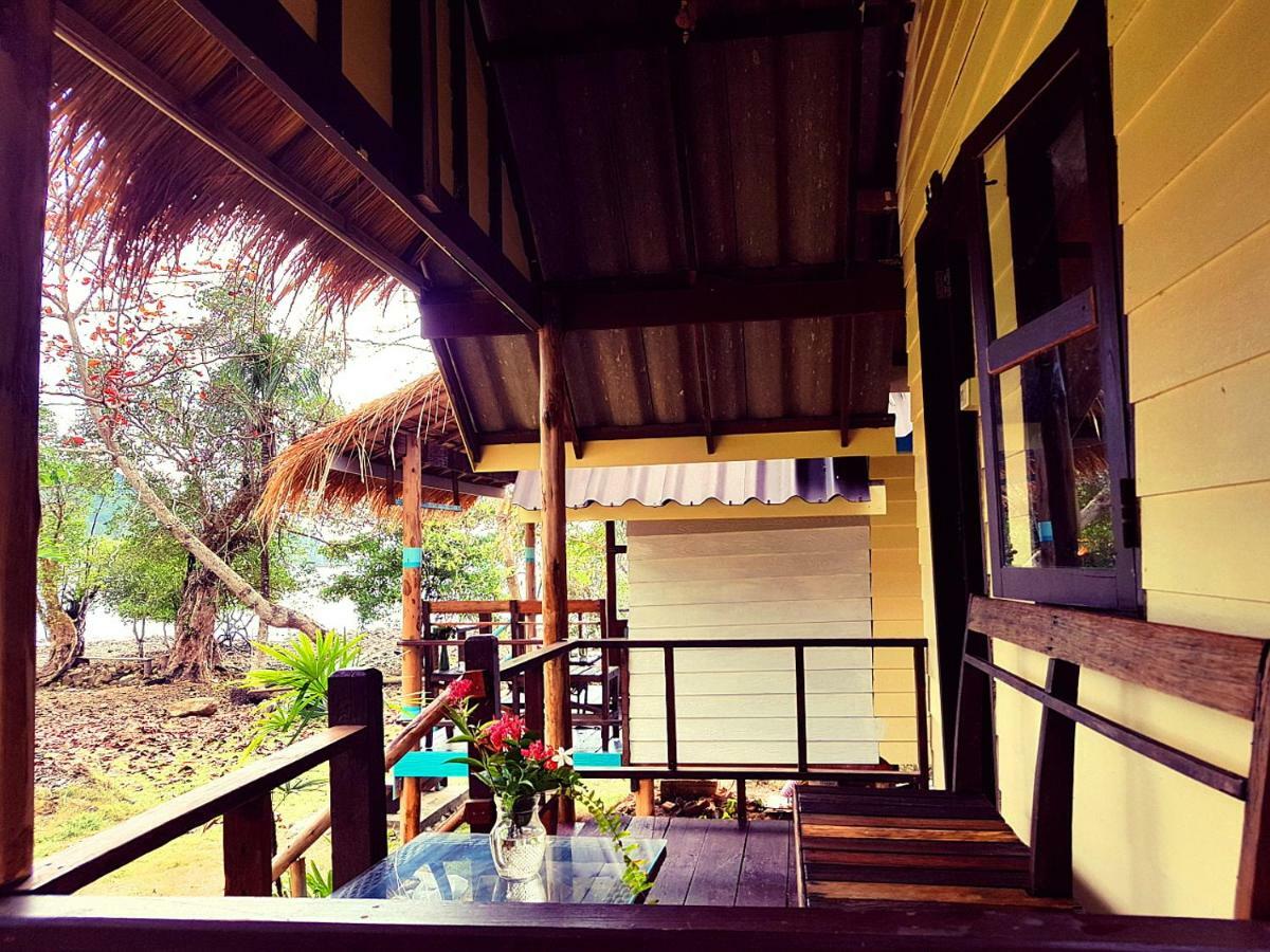 Готель ฺbay Yard Hut Ко-Чанг Екстер'єр фото