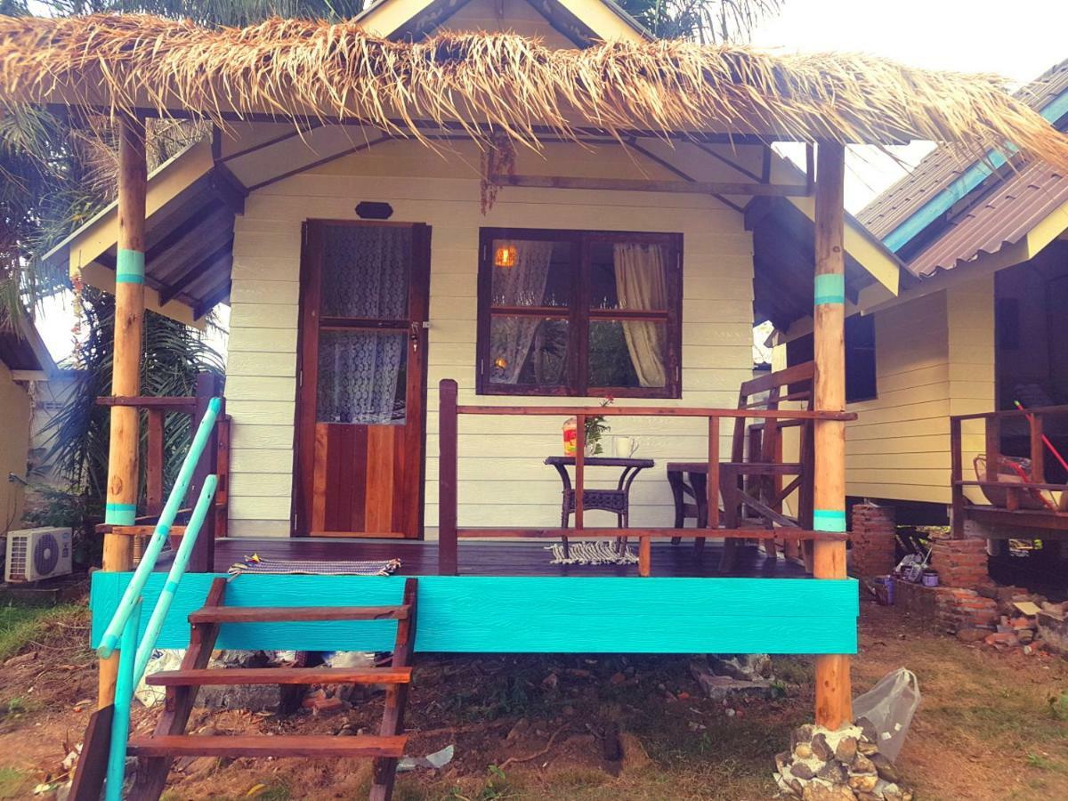 Готель ฺbay Yard Hut Ко-Чанг Екстер'єр фото