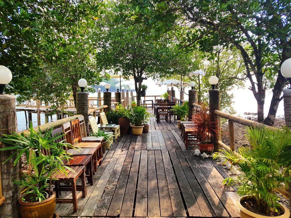 Готель ฺbay Yard Hut Ко-Чанг Екстер'єр фото